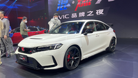 42万买思域TYPE R，养车要花2.5万/年