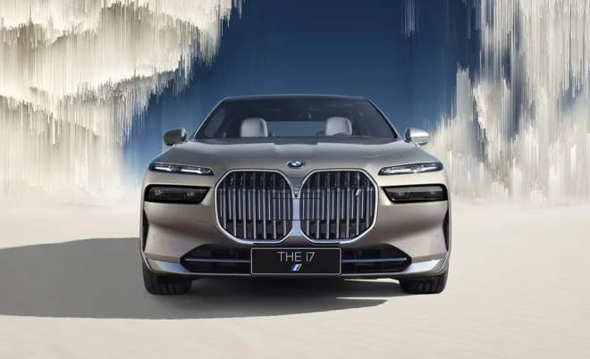 创新纯电动BMW i7领衔 宝马将电动化、数字化进行到底|汽势焦点