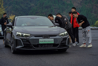 鋼鐵俠同款座駕，奧迪RS e-tron GT的體驗