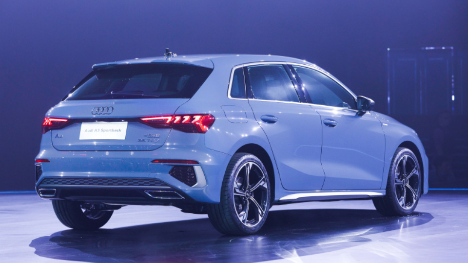 新款奥迪A3变化不大，但花20万买BBA入门轿车，它依旧最值？