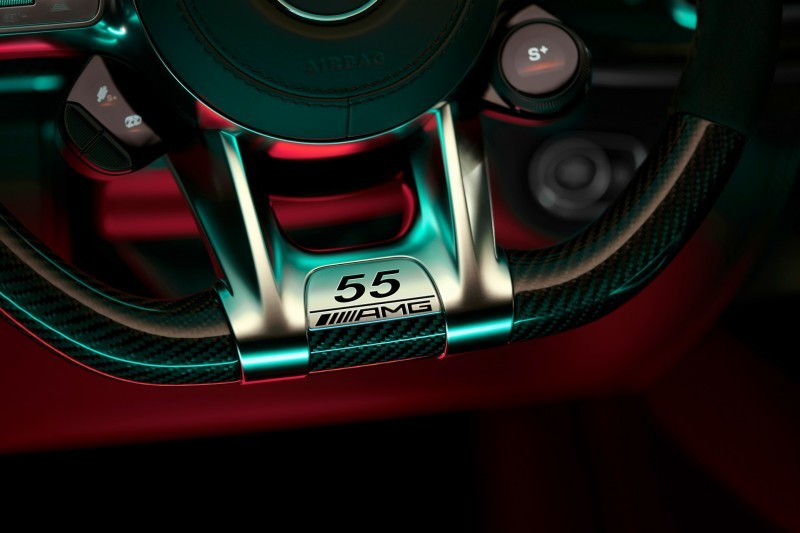 推出三款车型 梅赛德斯-AMG 55周年纪念版上市