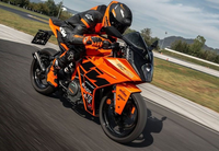 熏黑風(fēng)擋上身，2023 KTM RC390更具科技和運(yùn)動(dòng)感