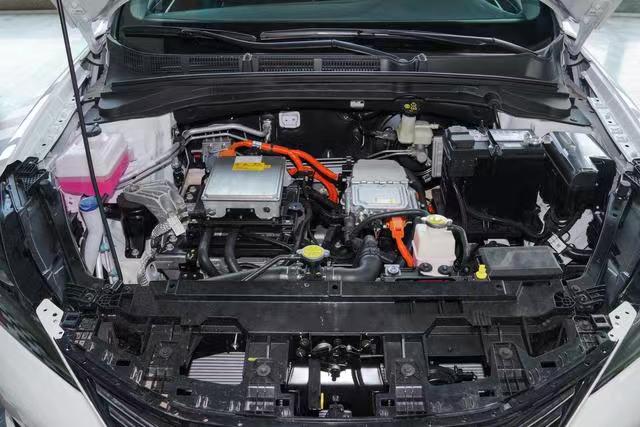 长安逸动EV460配置调整，售价14.99万元