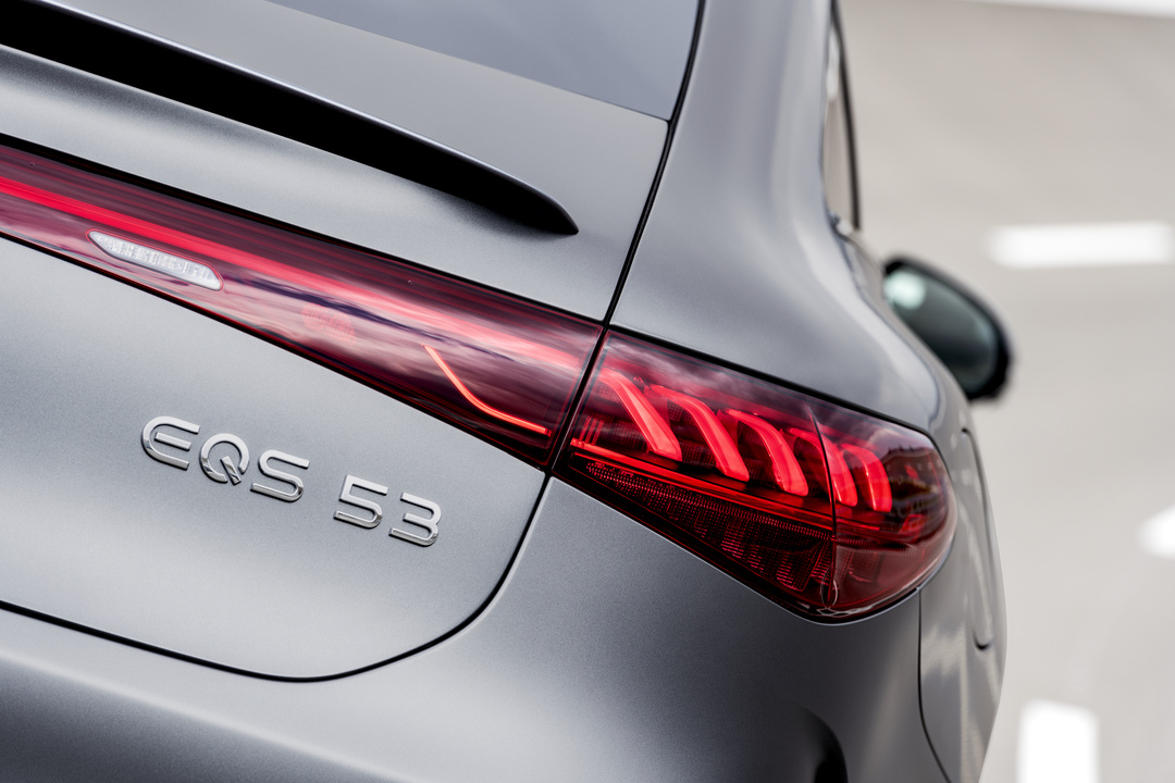 梅赛德斯-奔驰全球首发多款纯电车型“电亮”慕尼黑IAA车展