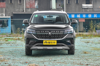 軸距2720mm，搭載1.6L發(fā)動(dòng)機(jī)，靜態(tài)解析風(fēng)行T5