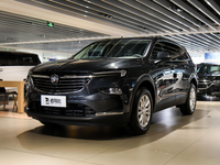 油耗才7.4L,超大suv,7座大空間,實拍昂科旗