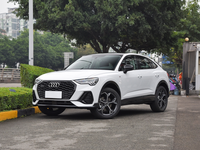 奧迪Q3 Sportback：外觀“大溜背”，內(nèi)飾炫酷，價格實惠？