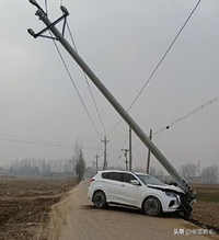 都跟水泥電線桿耗上了，兩起國(guó)產(chǎn)SUV事故印證車身結(jié)構(gòu)不輸合資