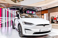 特斯拉Model X Plaid開進(jìn)天通苑，北京巡展龍德廣場站啟幕