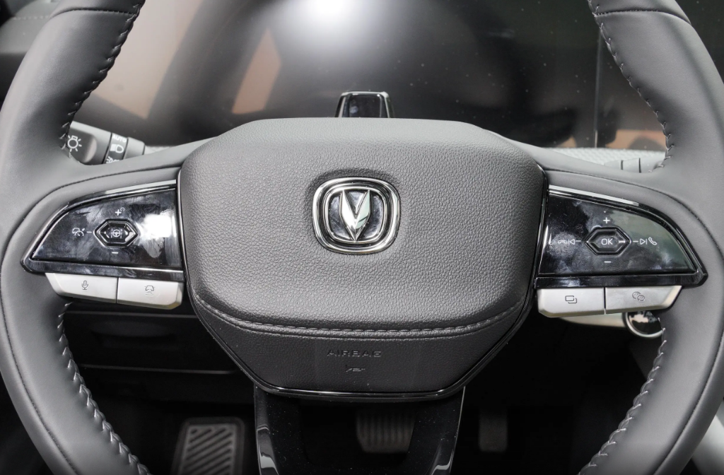 13万买SUV,第三代荣威RX5和长安CS75 PLUS怎么选,深度对比告诉你