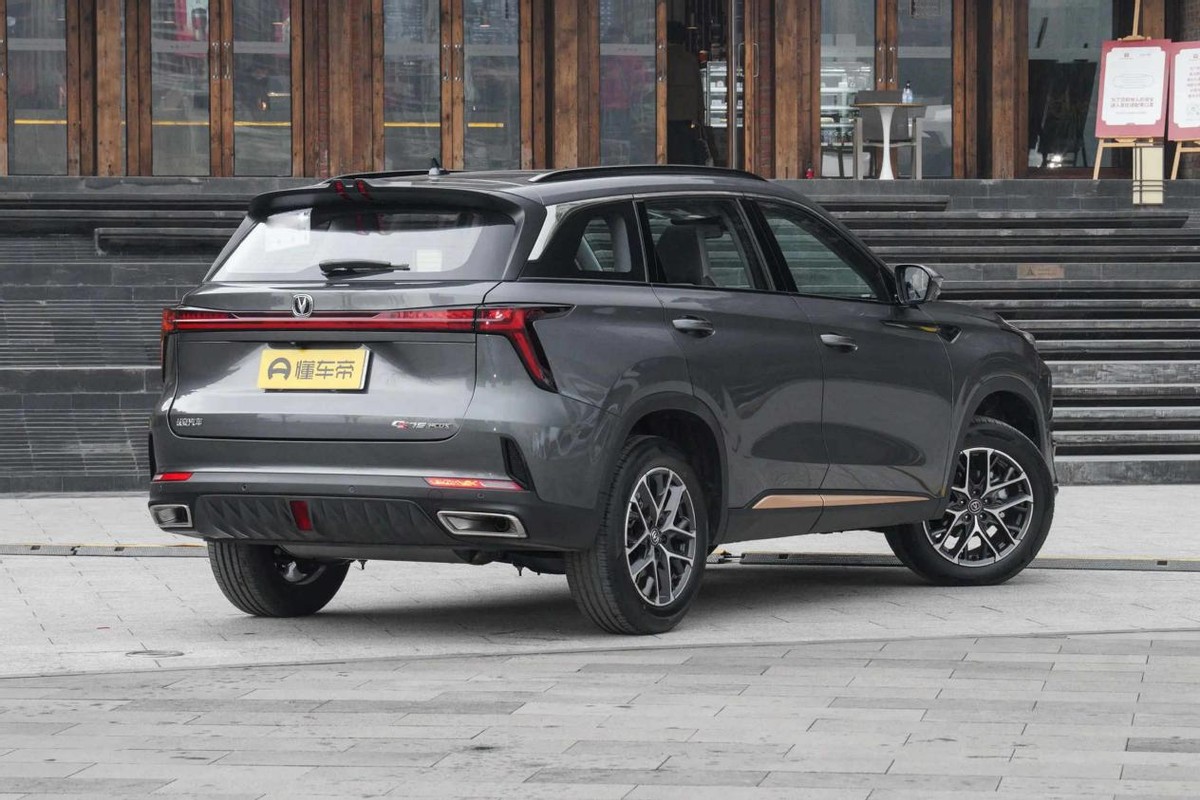 13万买SUV,第三代荣威RX5和长安CS75 PLUS怎么选,深度对比告诉你