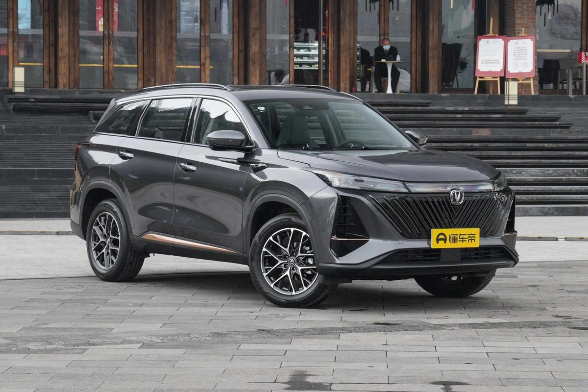 13万买SUV,第三代荣威RX5和长安CS75 PLUS怎么选,深度对比告诉你