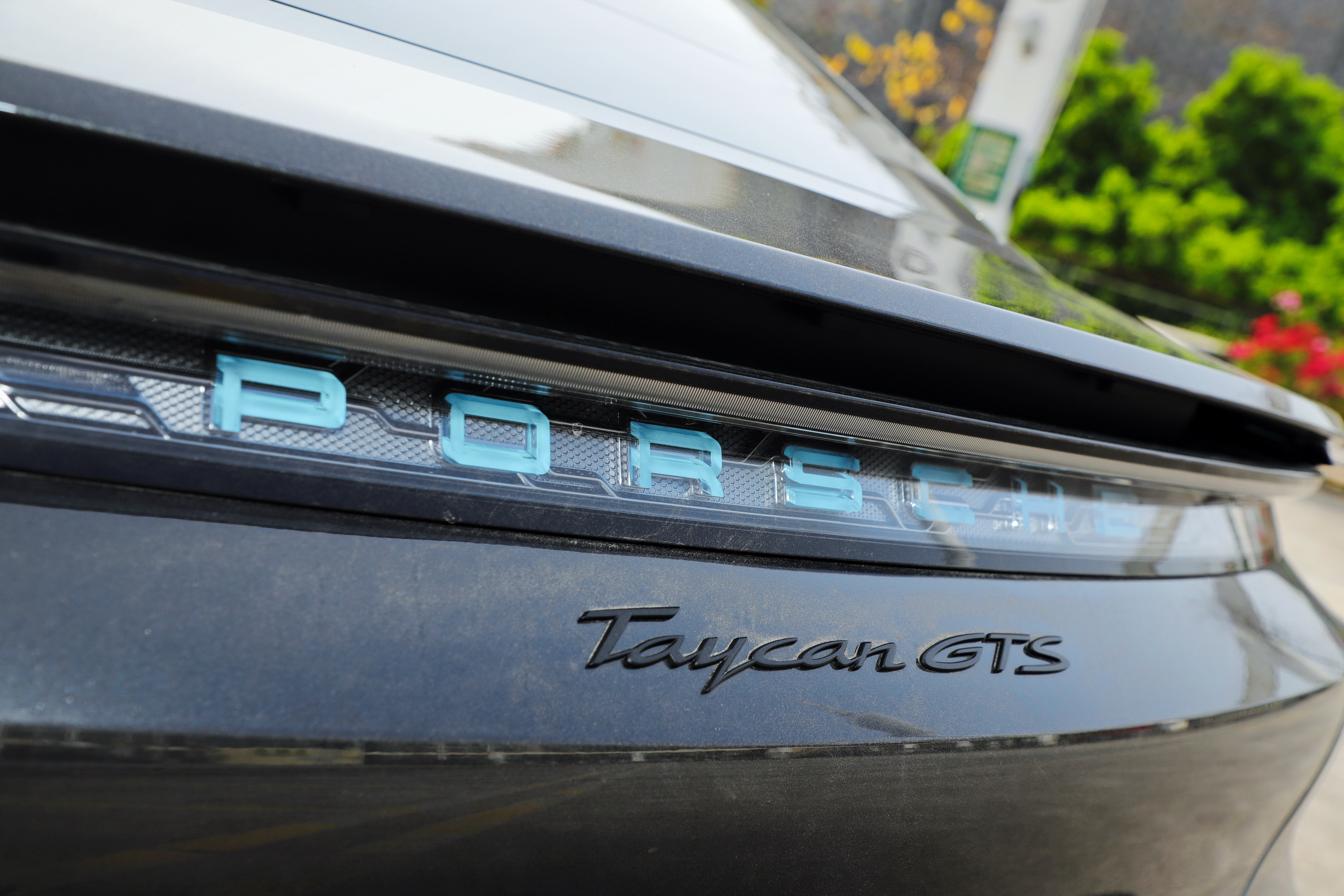 试驾保时捷Taycan GTS：触电之后，依旧如故，不愧是百万豪车