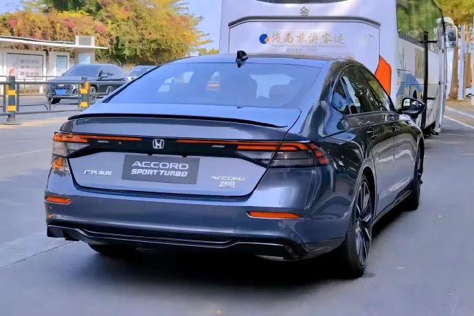燃油、混动和纯电车,到底应该怎么选?