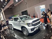 搭3.0T插混系統，6X6驅動，山海炮6X6車型亮相上海車展