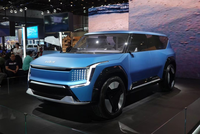 2023上海車展丨起亞EV9概念車亮相 量產(chǎn)版車型明年上市