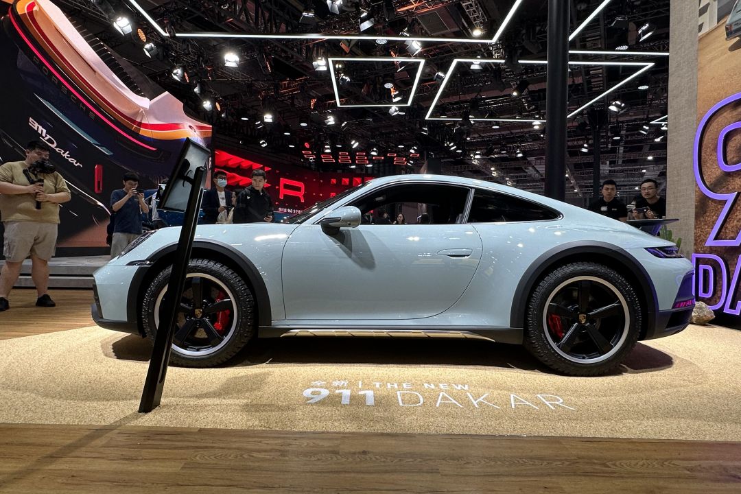 2023上海车展丨限量2500台 售228.8万 保时捷911 Dakar亮相