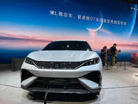 上海车展全球首发！比亚迪宋L概念车，年内量产上市