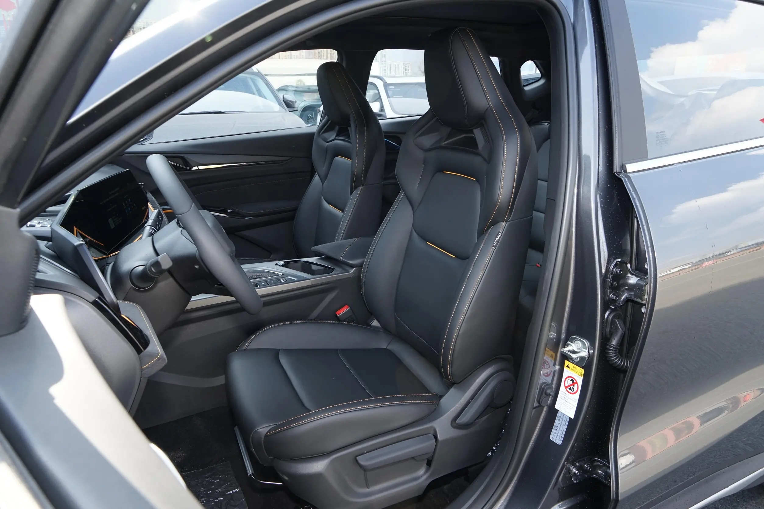 长安欧尚X5 PLUS新增车型上市，1.5T+7DCT，售价9.19万元