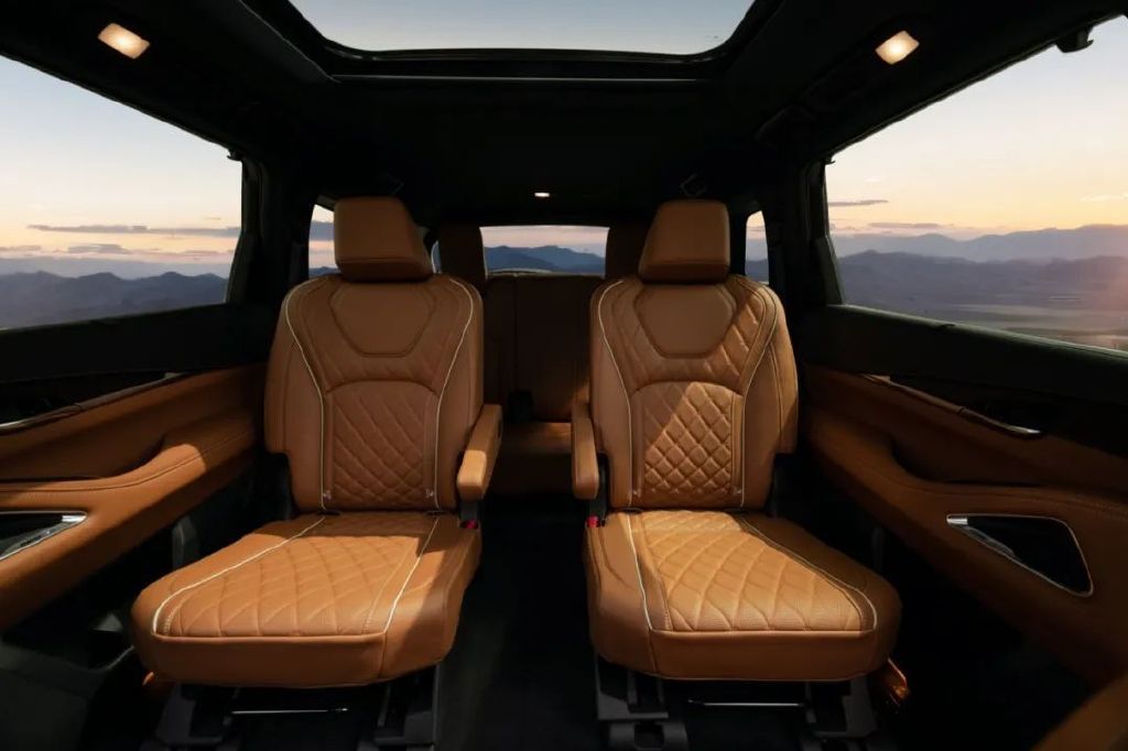 全新一代英菲尼迪QX60：一台彰显现代东方豪华魅力的大型SUV