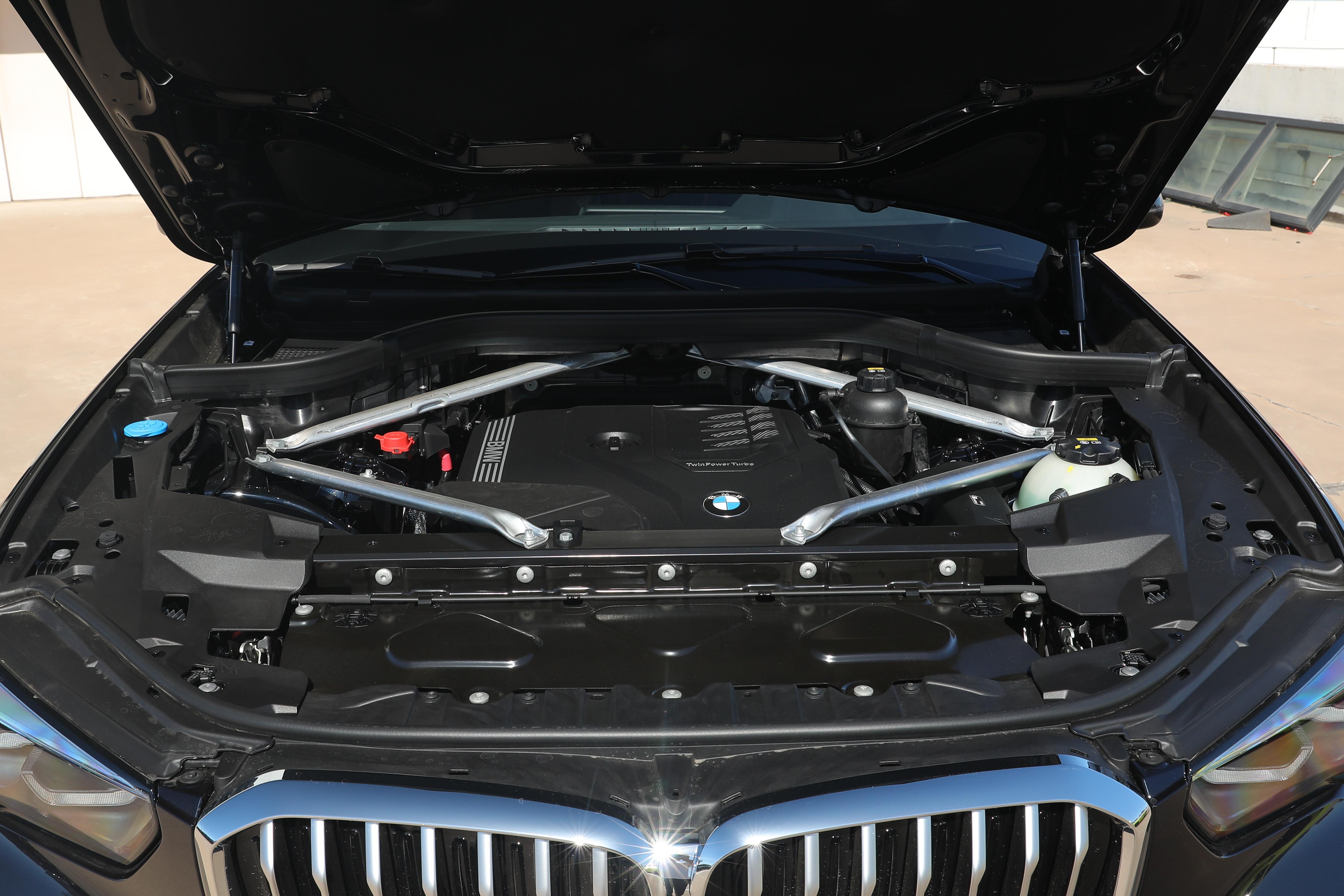 国产宝马x5评测：加长轴距，提升舒适，动力操控依然在线