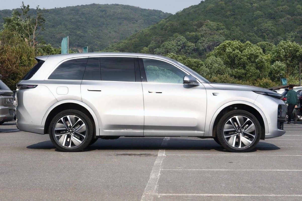 40万左右想买高品质SUV，就看这3款，空间大又豪华，家用首选