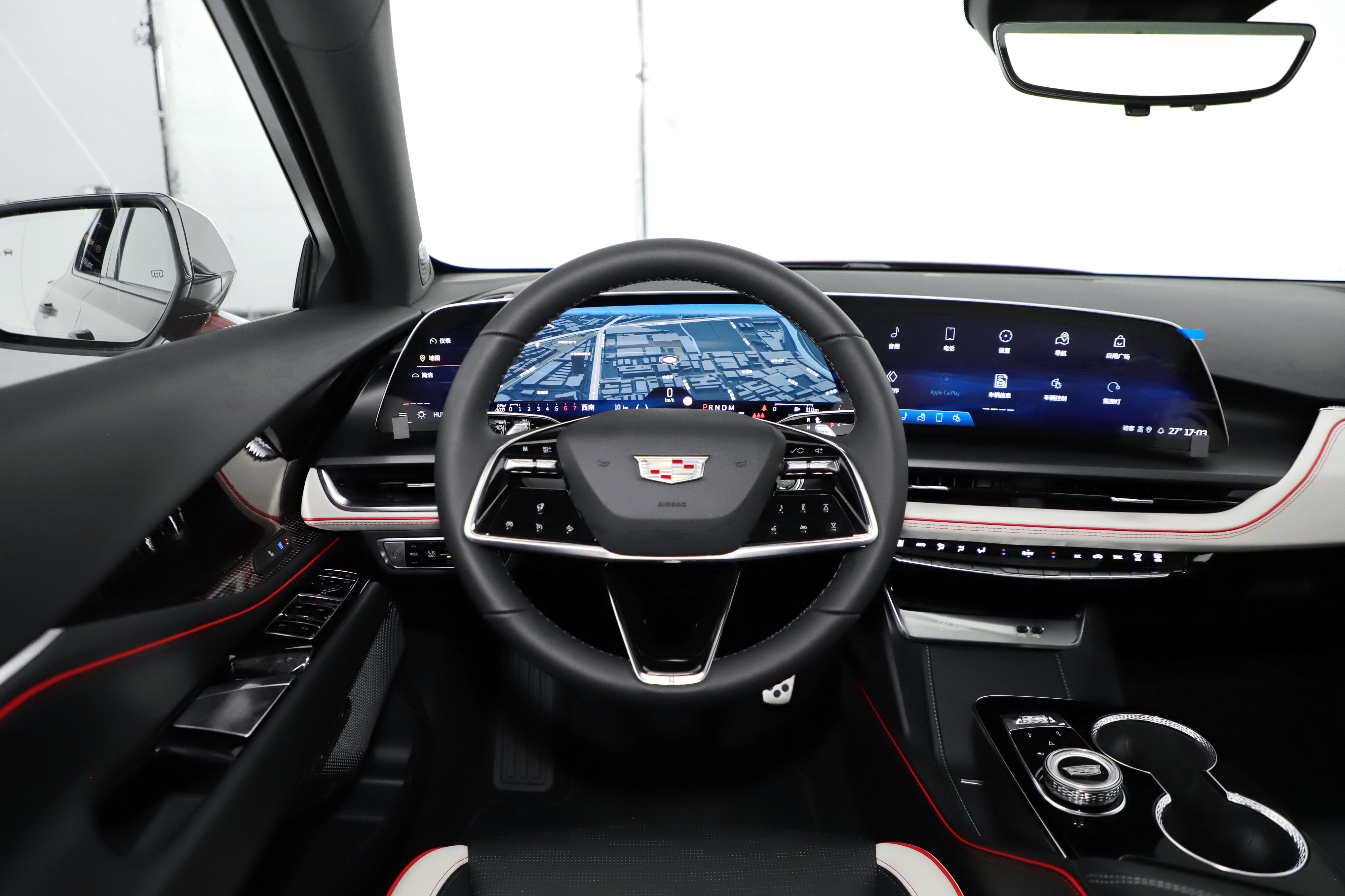 实拍凯迪拉克GT4：21.97万起，全新紧凑级SUV，两款动力可选！