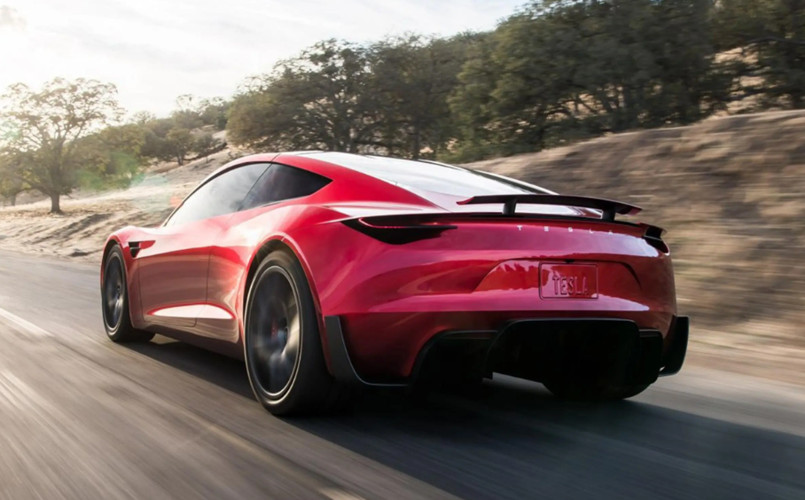 订金33.2万，百公里加速2.1秒，特斯拉Roadster 2或2024年初投产！