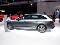 配3.0T+8AT+全時(shí)四驅(qū)，4.7秒破百，看啥新能源？