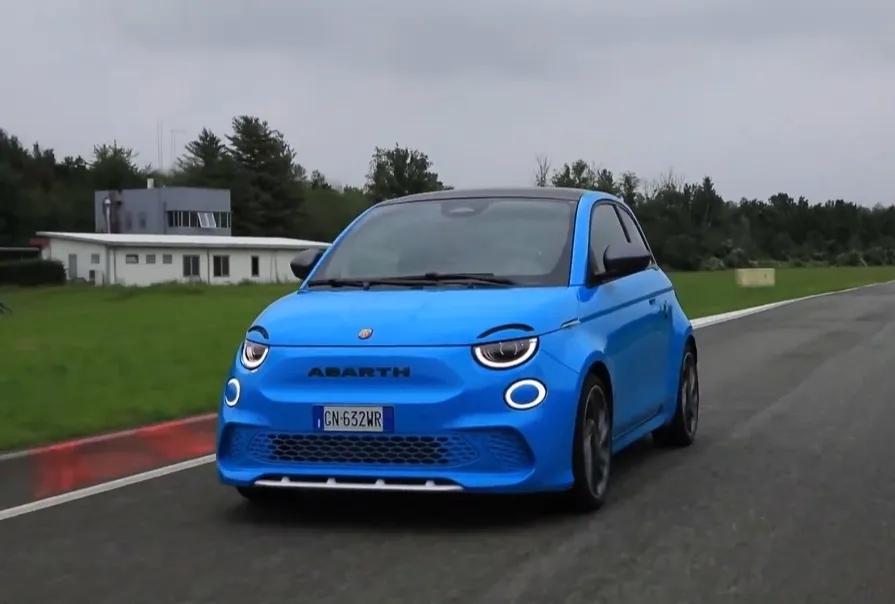 纯电小钢炮 菲亚特Abarth 500e海外开售