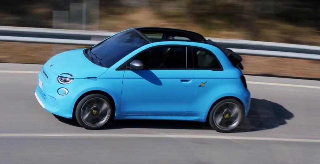 纯电小钢炮 菲亚特Abarth 500e海外开售