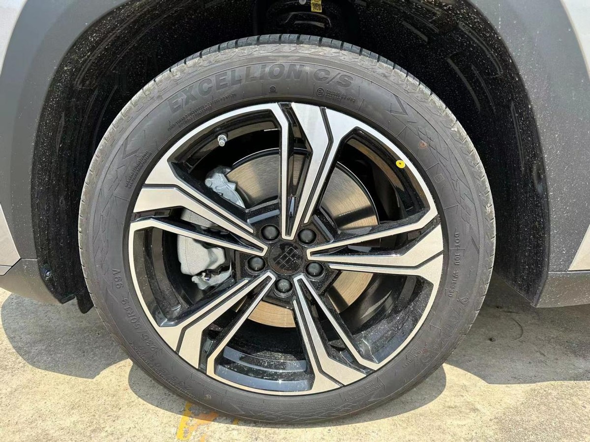实拍体验银河L7：配1.5T+电机，综合续航1370km，对标宋PLUS DM-i