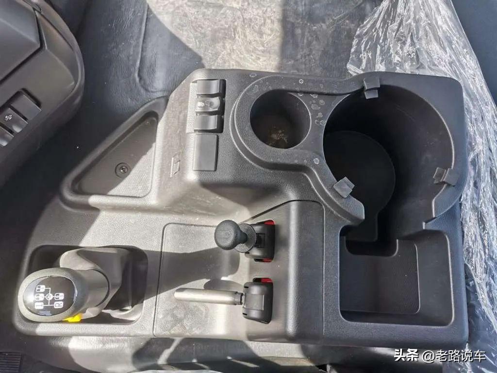 东风天龙VL 465平顶牵引车 子母车搭配的好选择