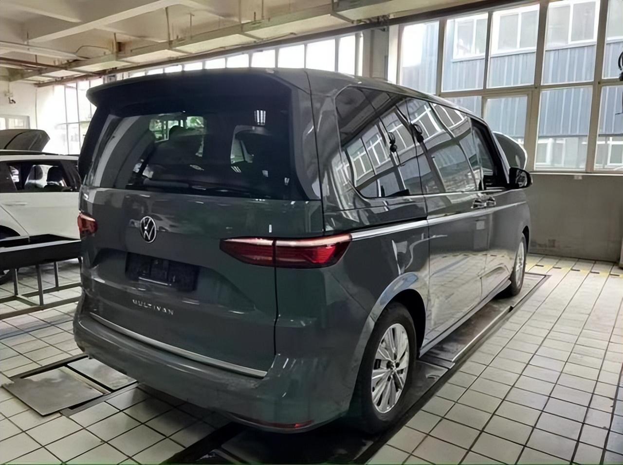 大眾又添猛將“面包車”搭載1.4T+插電混動(dòng),驚艷亮相!