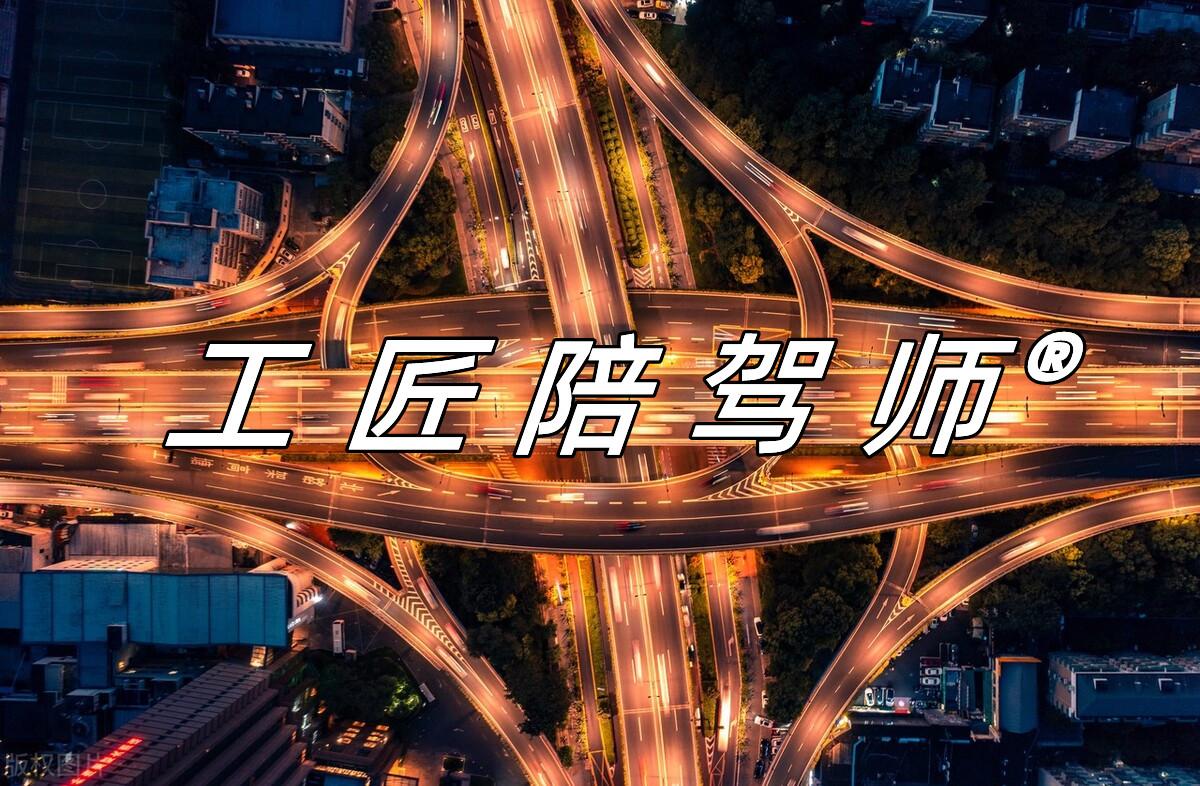 自驾旅行：开到半路汽车没油了，怎么应对？