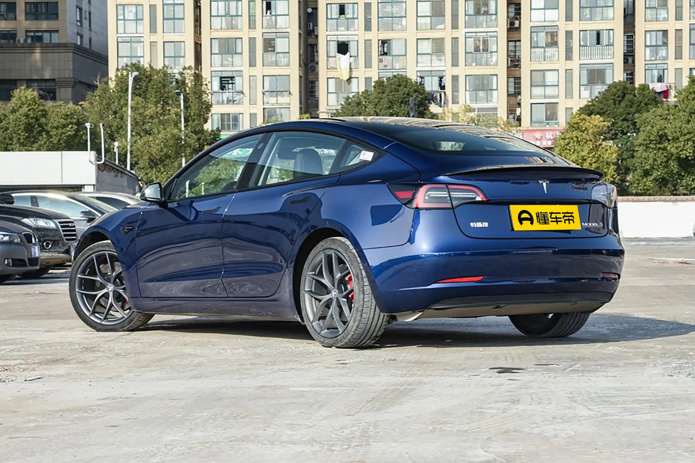 夏測Model 3高性能版，續(xù)航達成率67.7%，紫外線隔絕能力討喜