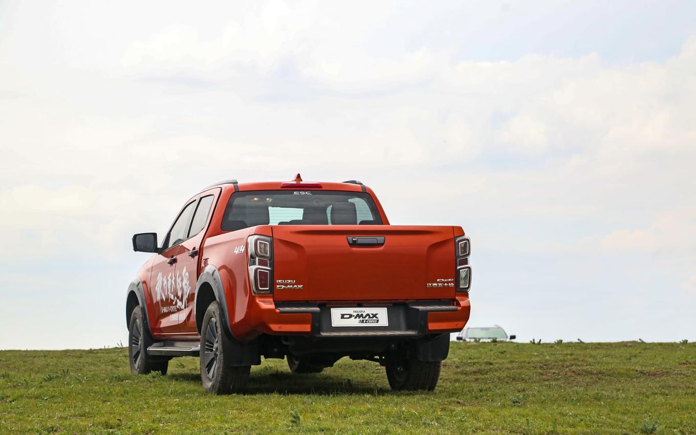 ƤʵɣԼݽʮȫD-MAX V-CROSS