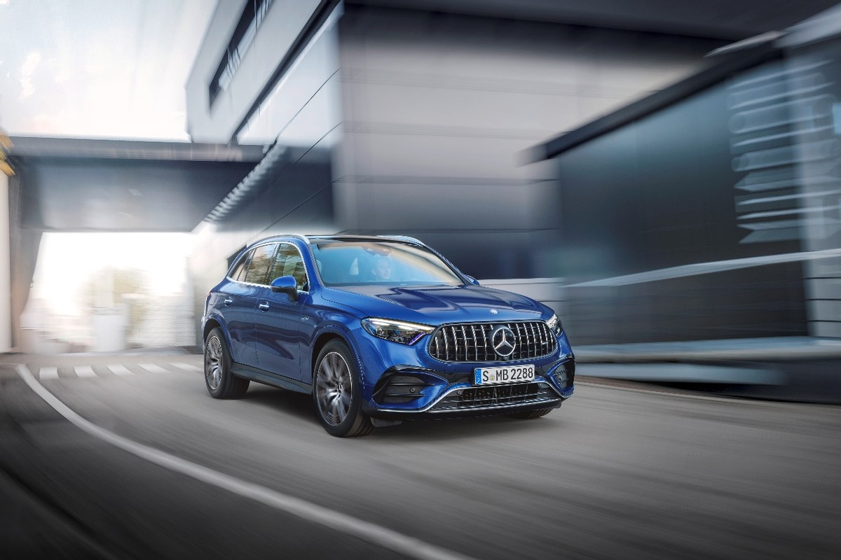 性能版來(lái)了！全新梅賽德斯-AMG GLC 43海外開售