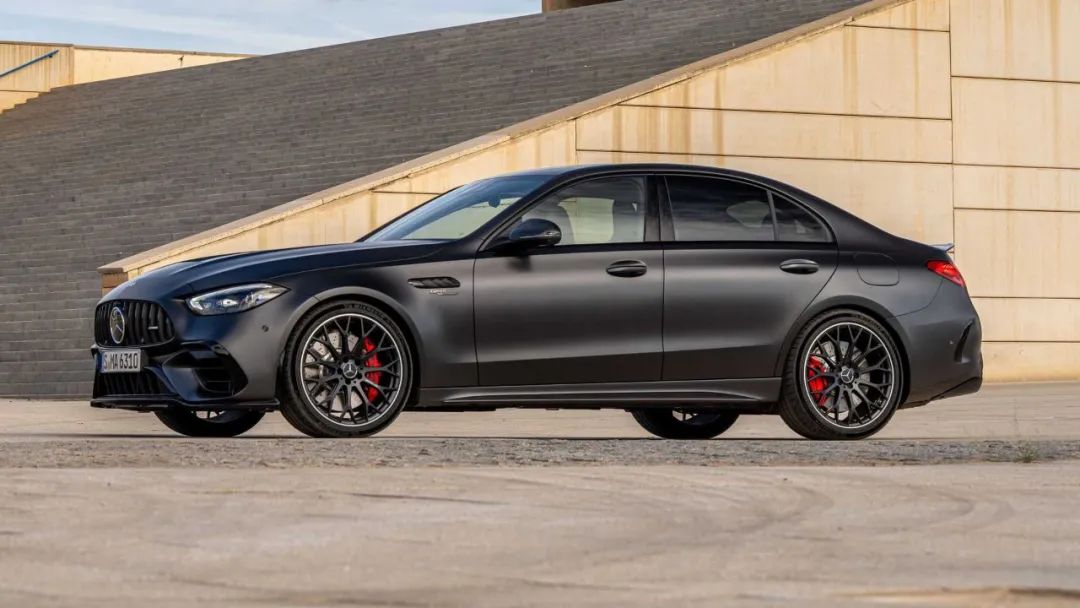 奔馳打臉了？AMG C63可能恢復(fù)V8發(fā)動機(jī)