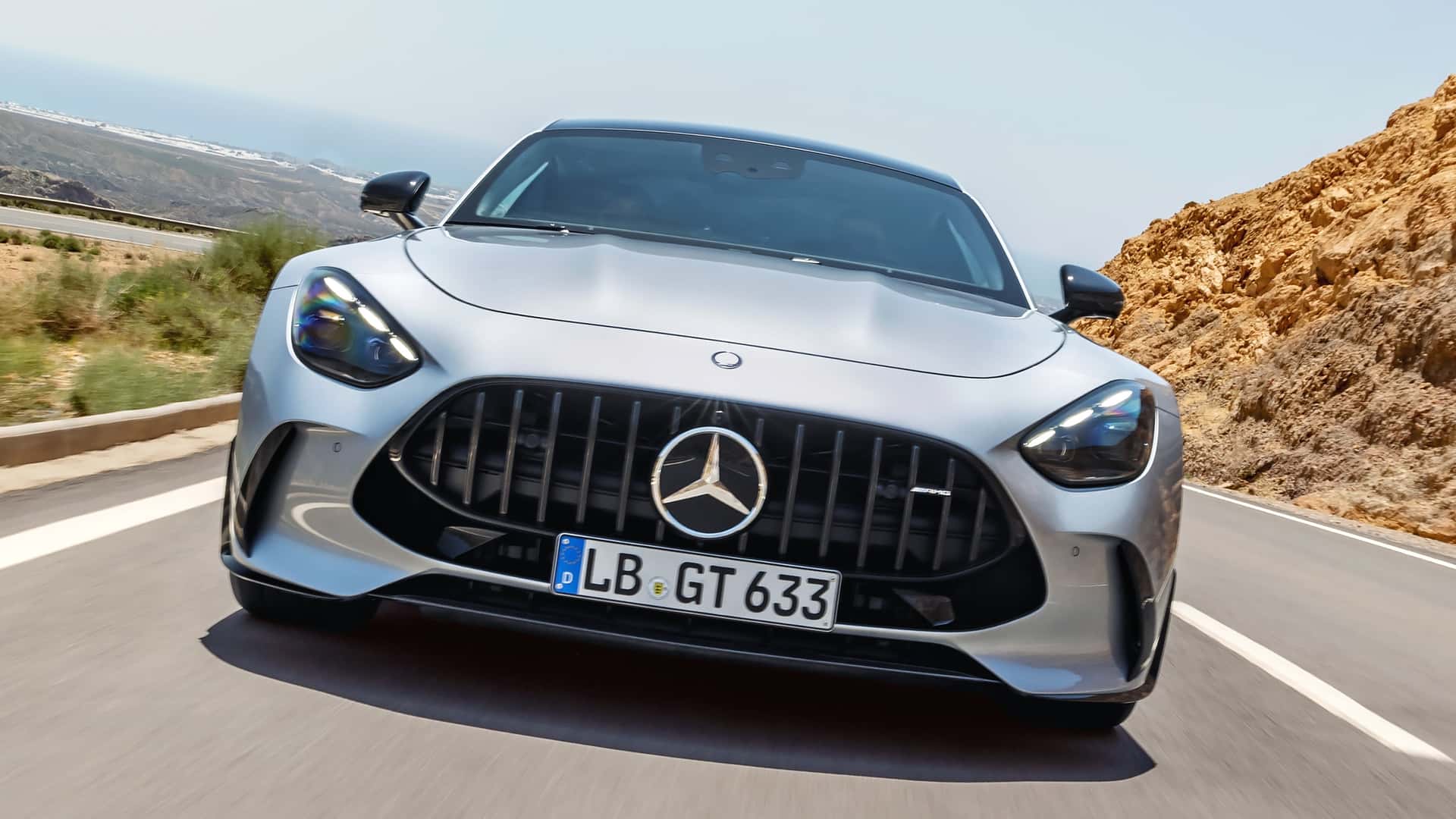 全面對(duì)標(biāo)保時(shí)捷911？新一代梅賽德斯-AMG GT官圖發(fā)布