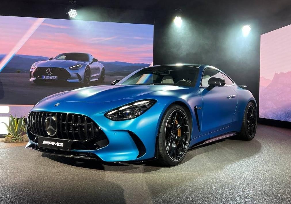 新一代奔馳AMG GT跑車，4.0T V8+9AT