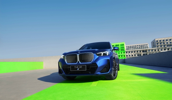 讓生活 別開生面 寶馬“最年輕”的電動車創新純電動BMW iX1上市
