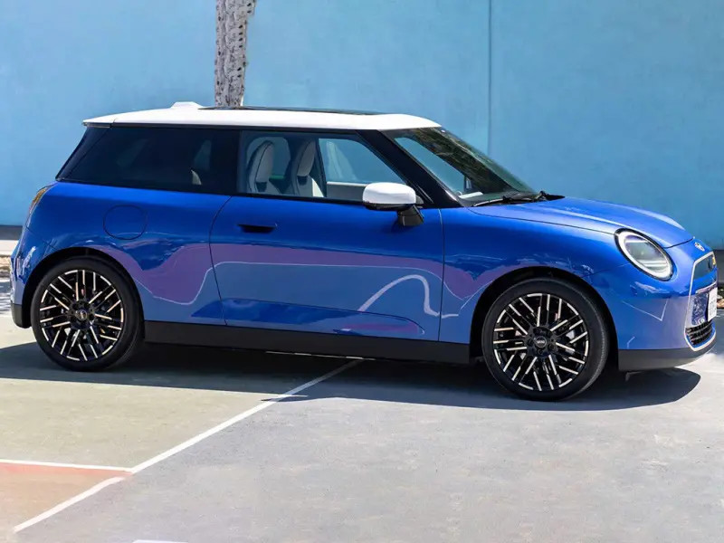 中控屏首搭圆形液晶屏 全新MINI COOPER EV将在9月2日首发