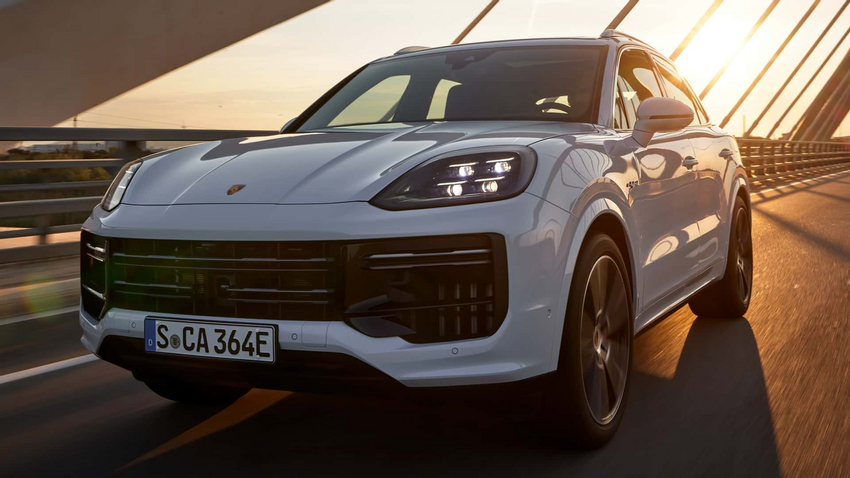 百公里加速3.7秒！新款保时捷Cayenne Turbo E-Hybrid发布