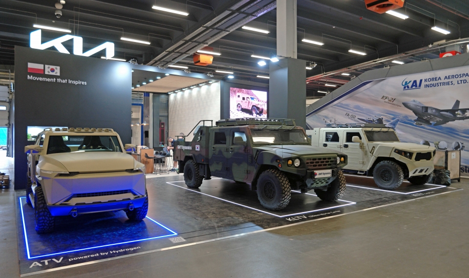 【韩系动向1093】起亚首次参加波兰军警防务展，发布3款新车
