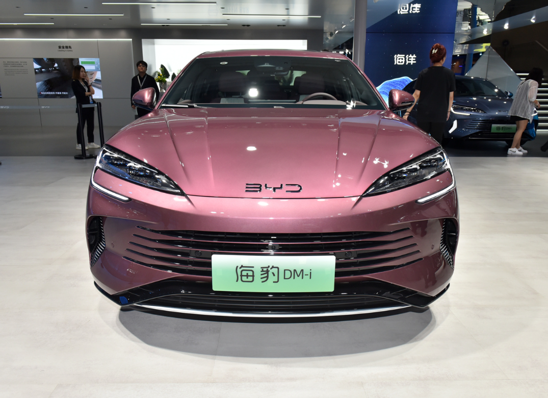 16.68万起，海豹DM-i重磅上市，两种动力六款配置怎么买最值？