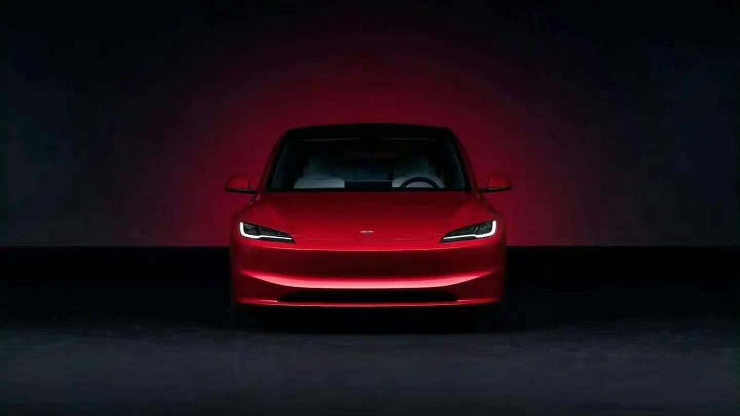 新款特斯拉Model 3上市，對(duì)比老款該怎么選？