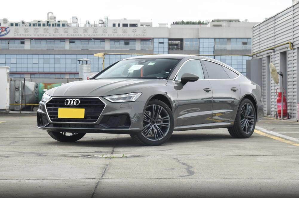 配2.0T和3.0T，5.3秒破百，实拍2023款奥迪A7