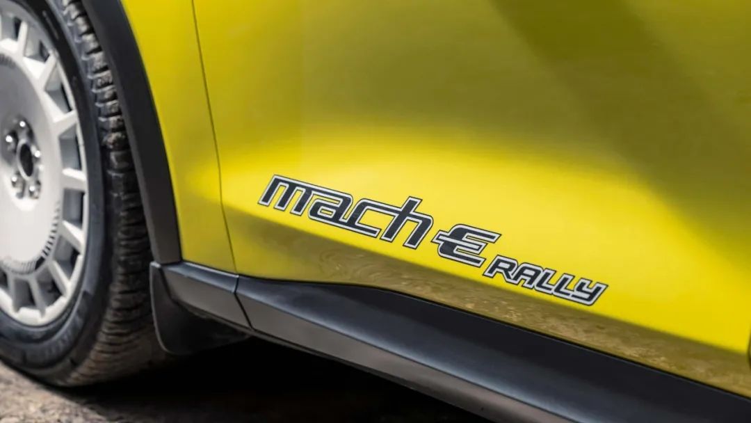 福特电马Rally版，能漂移，带拉力赛车避震？