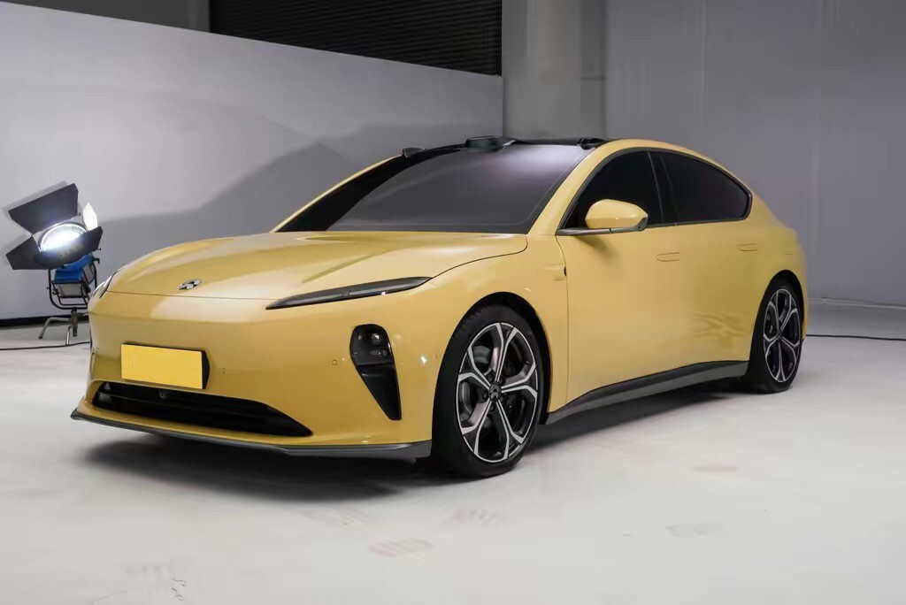 定位純電B級(jí)車，不到30萬(wàn)起，4秒可破百，解讀蔚來(lái)ET5